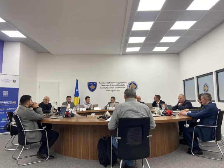 KQZ miraton buxhetin për zgjedhjet, fletëvotimet e diasporës dërgohen me postë
