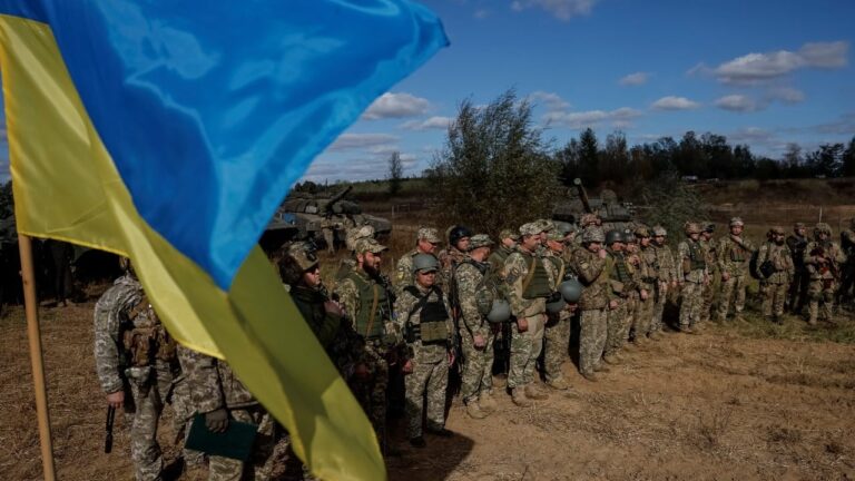 Ukraina pranon planin e paqes të ndërmjetësuar nga Trump, pritet vendimi i Rusisë