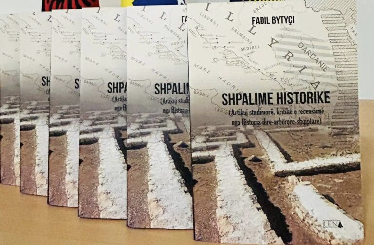 Profesori Fadil Bytyçi promovon librin e tij “Shpalime Historike”