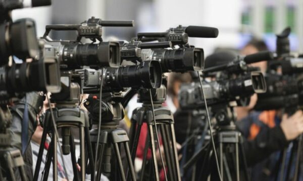 Alarm për lirinë e mediave në vend: Kosova renditet e 99-ta në botë