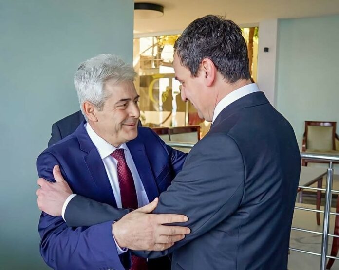 Ali Ahmeti ia uron Vetëvendosjes fitoren: Kosova të ecë përpara me hapa të sigurt