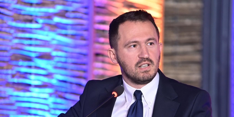 Krasniqi: Nuk di çfarë tjetër duhet të bëjnë Alban Krasniqi dhe Sami Kurteshi që të shkarkohen nga KQZ