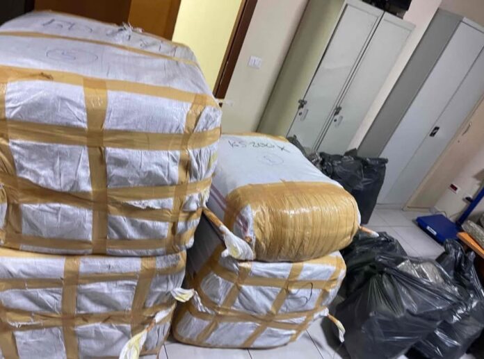 Dogana ndalon rreth 900 artikuj të padeklaruar në Vërmicë