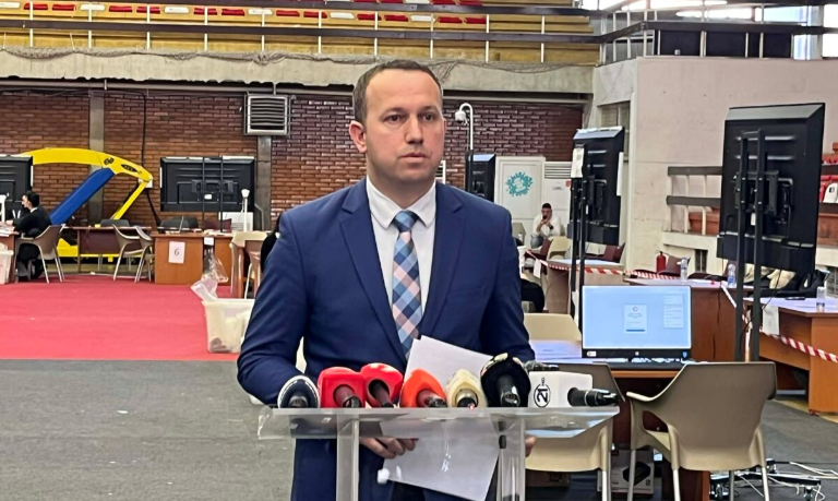 Elezi: Përmbyllet numërimi në 27 komuna, numërimi vazhdon më 1 janar në 11 të tjera