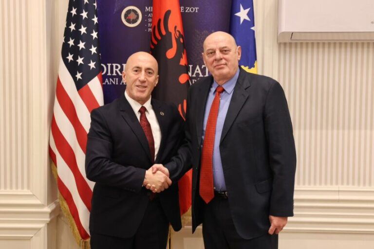 Haradinaj mirëpret Agim Çekun në listën e Aleancës: Do ta vazhdojmë bashkë shërbimin ndaj atdheut