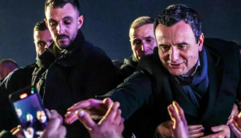 BBC: Vetëvendosje fiton zgjedhjet pas muajsh bllokimi politik, Albin Kurtit i hapet rruga e mandatit të tretë