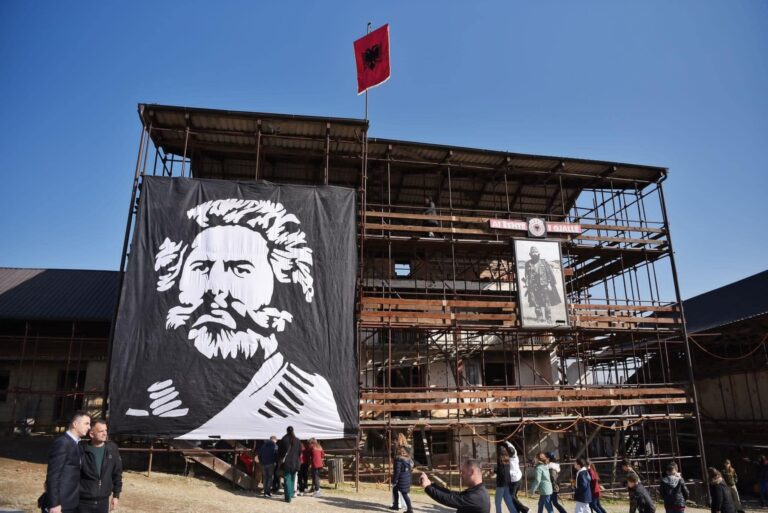 Qeveria në detyrë nis procedurat për ngritjen e memorialit të familjes Jashari dhe Epopesë së UÇK-së në Itali