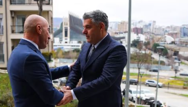 Ardian Kastrati i bashkohet AAK-së