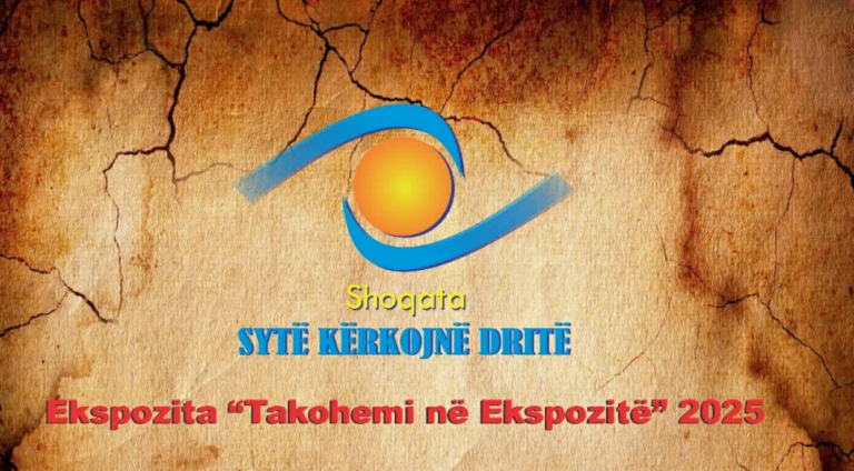 Shoqata “Sytë Kërkojnë Dritë” hap ekspozitën në Shtëpinë e Kulturës në Suharekë të shtunën
