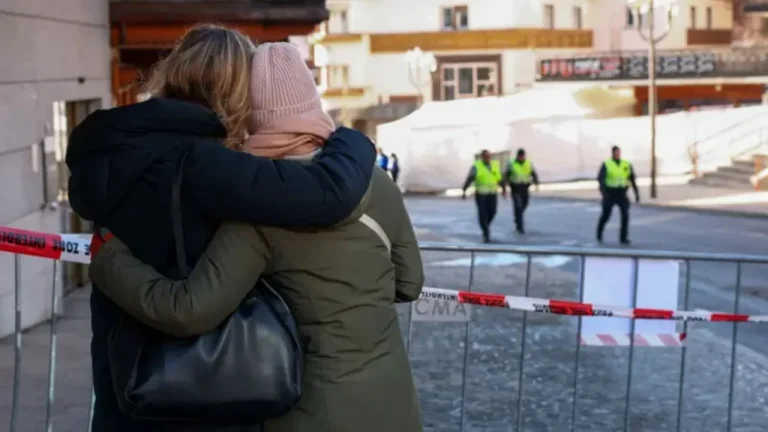 “Gjendja është kritike”/ Tragjedia në Zvicër, drejtorja e spitalit: Shumica e pacientëve janë të moshës 16 deri në 26 vjeç