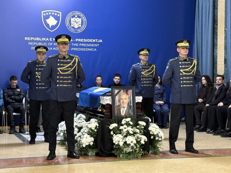 Qeveria ndan 10 mijë euro për mbulimin e shpenzimeve të funeralit për Dacin