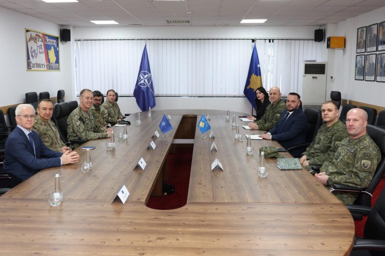 Maqedonci pret në takim Wikoff dhe Ulutash, flasin për sigurinë në Kosovë