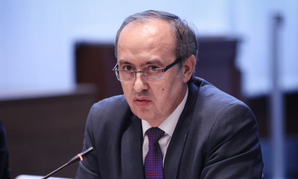 Hoti kërkon dorëheqjen e Abdixhikut: LDK-së i duhet lidership i ri, statuti i partisë është i qartë
