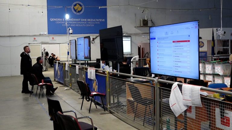 Në QNR 19 komuna përfundojnë procesin, shtohet numri i tavolinave për rinumërim