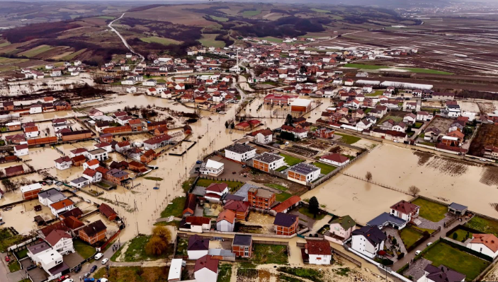 Vërshimet e janarit, AME evakuoi 42 persona dhe pati mbi 1 mijë raste