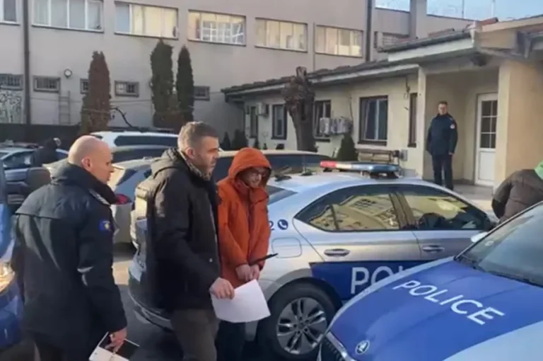 Aksioni për falsifikimin e votave në Prizren, disa të arrestuar largohen nga stacioni policor