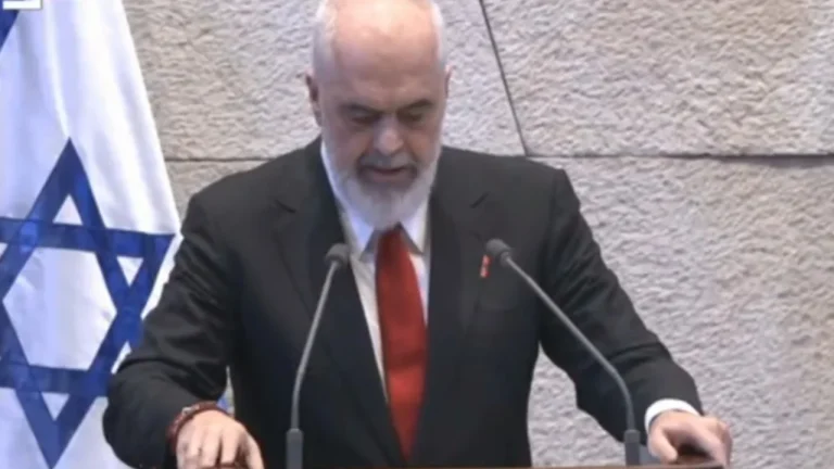 “Na merrni floririn, por jo hebrenjtë”/ Rama në Parlamentin izraelit: Të tradhtosh mikun është krimi më i pafalshëm