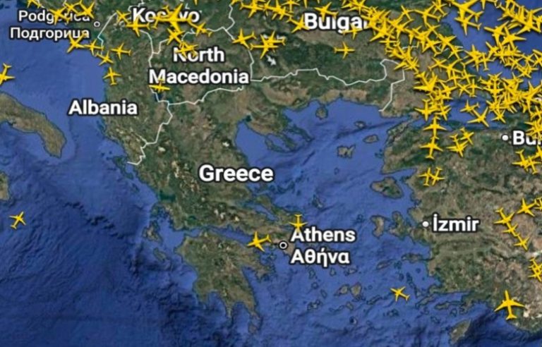 Kolapsi i frekuencave radio paralizon komunikimin e trafikut ajror në Greqi, bllokohen mijëra udhëtarë