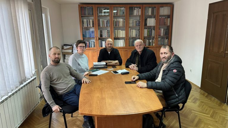 Instituti Arkeologjik i Kosovës dhe Shqipërisë mbajnë takim të përbashkët, diskutohet forcimi i bashkëpunimit institucional