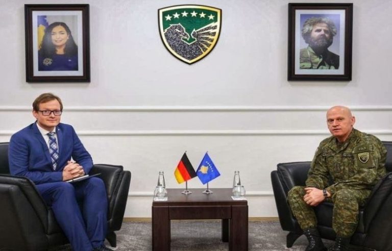 Zv.ambasadori gjerman pritet nga Jashari: Gjermania do të qëndrojë përkrah FSK-së