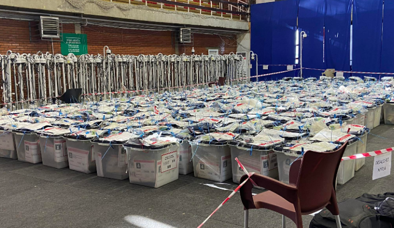 Vazhdon numërimi i pjesës së dytë të votave me postë, këto janë rezultatet e fundit të KQZ-së
