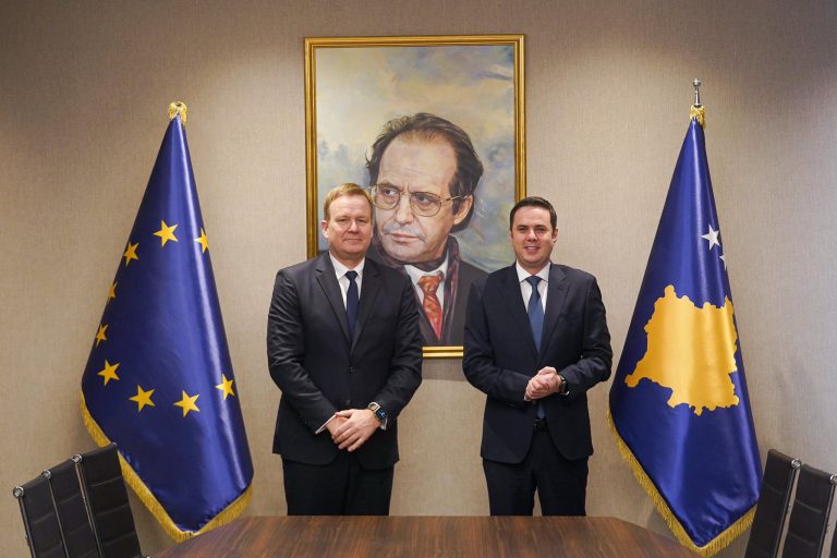 Abdixhiku e pret në takim Sorensen: Diskutuam për situatën politike dhe proceset ndërkombëtare që e presin Kosovën