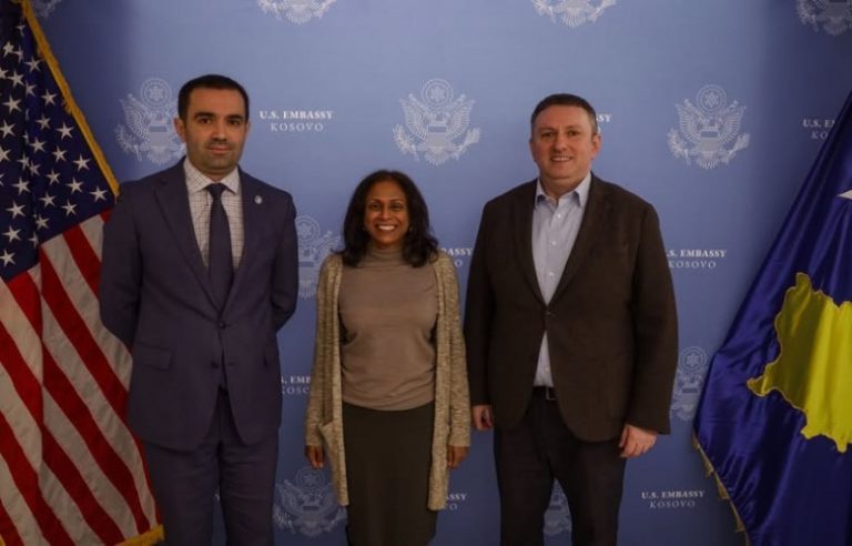 SHBA dhe Kosova forcojnë partneritetin ekonomik përmes Odës Amerikane
