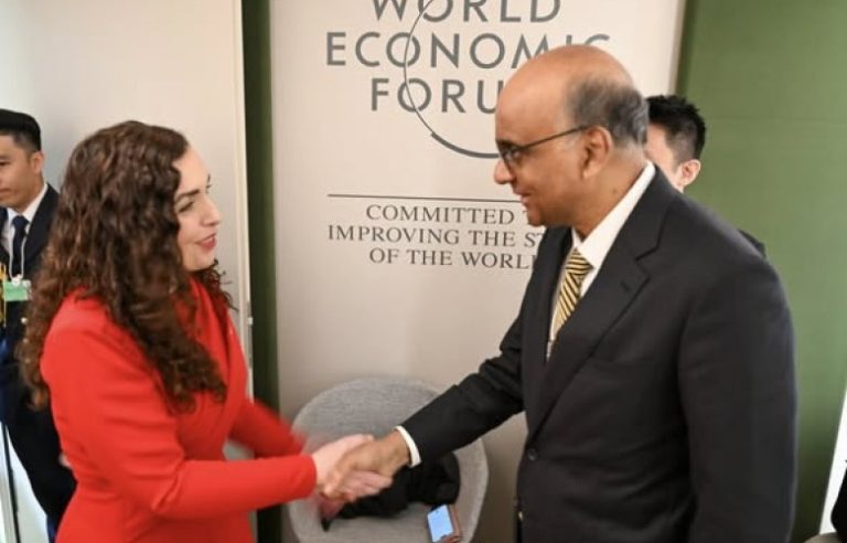 Osmani nga Davosi: Liberalizimi i vizave me Singaporin, hapi i radhës