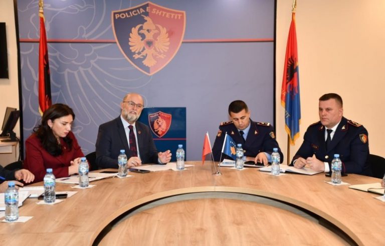 Shtrohet bashkëpunimi ndërkufitar Shqipëri-Kosovë