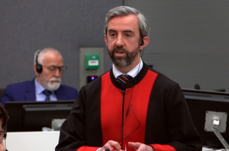Tully: Dëshmitari i ZPS-së as nuk ka qenë as në UÇK, kishte injorancë totale si ka funksionuar UÇK