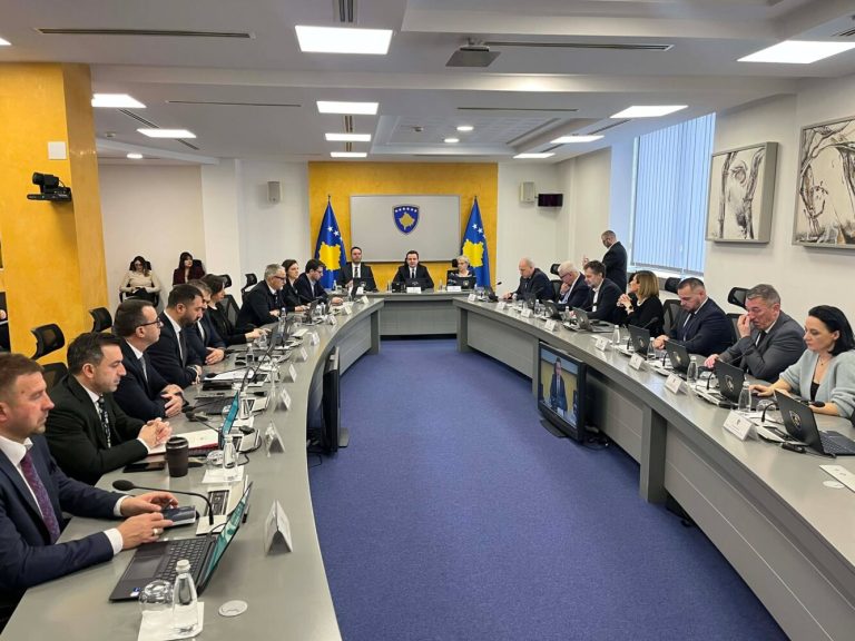 Themelimi i Këshillit Shtetëror për 28-vjetorin e Epopesë së UÇK-së, Kurti: Pa 5,6 dhe 7 marsin nuk bëhej 17 shkurti