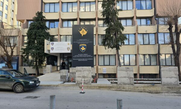 Aktakuzë ndaj tre personave për keqpërdorim të pozitës zyrtare dhe mashtrim në prokurim publik