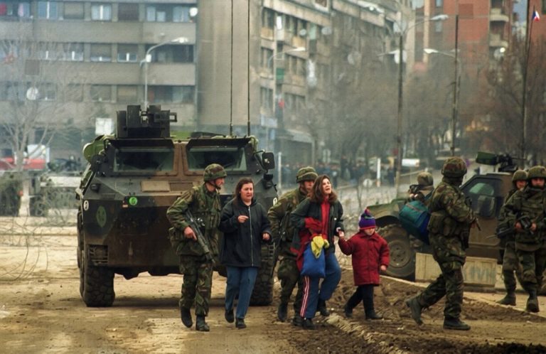 Kurti kujton 26-vjetorin e spastrimit etnik në Mitrovicë: Populli dhe shteti i Kosovës nuk harron asgjë dhe askë, asnjëherë