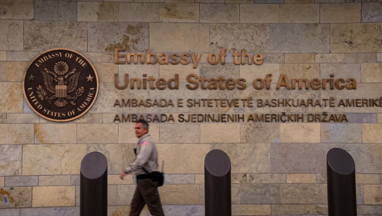 Ambasada amerikane: Vendimi i KQZ-së për Listën Serbe minon partneritetin SHBA-Kosovë