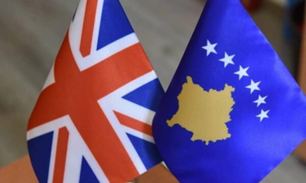 Ambasada Britanike në Kosovë: Nga 25 shkurti, vizitorët pajisen me viza elektronike