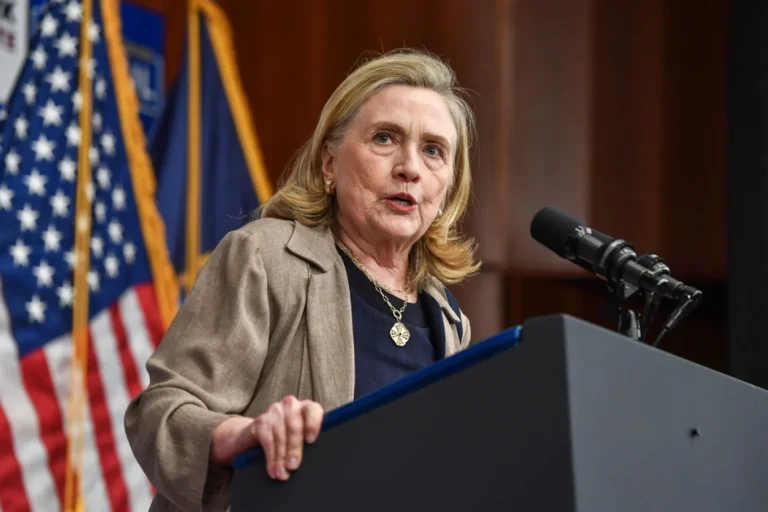 Çështja Epstein, ish-Sekretarja e Shtetit Hillary Clinton dëshmon sot para Kongresit Amerikan