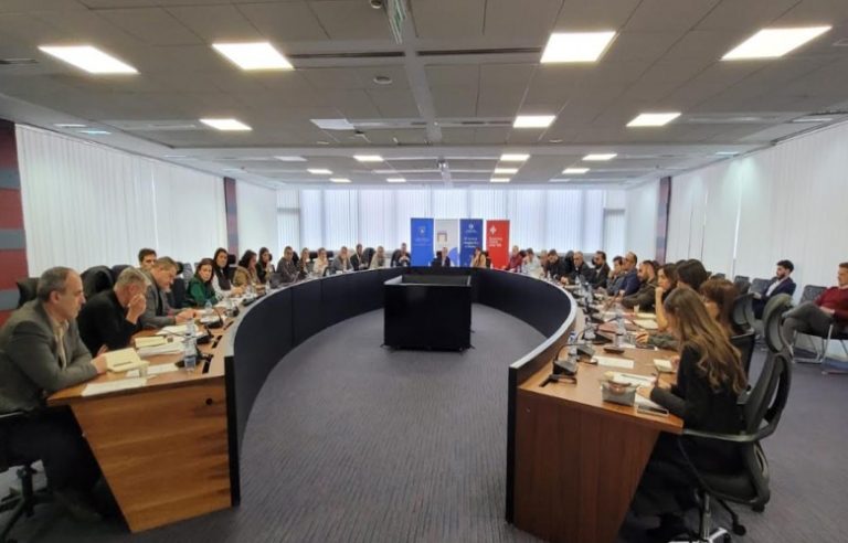 DhTIK kërkon ndryshimin e Ligjit për Pronën Publike: Bllokada po rrezikon bizneset dhe vendet e punës