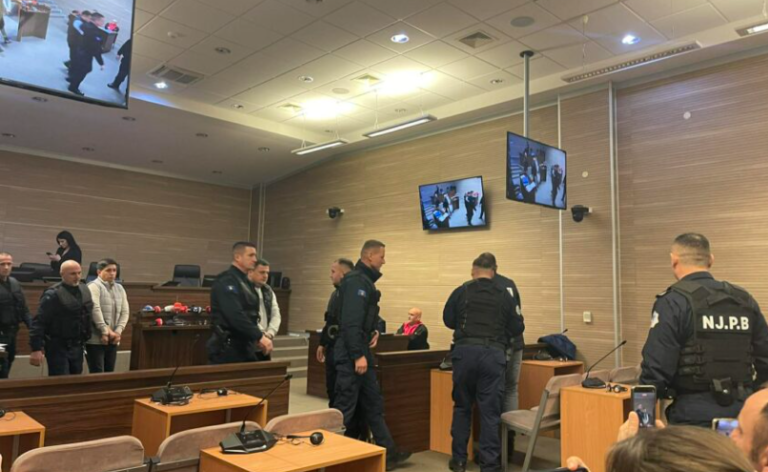 Tre të akuzuarit për sulmin në Banjskë dalin para gjykate