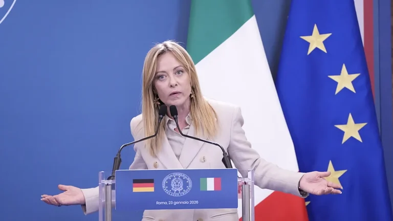 Italia përshpejton dekretin e sigurisë pas përleshjeve në Torino me mbi 100 oficerë të plagosur