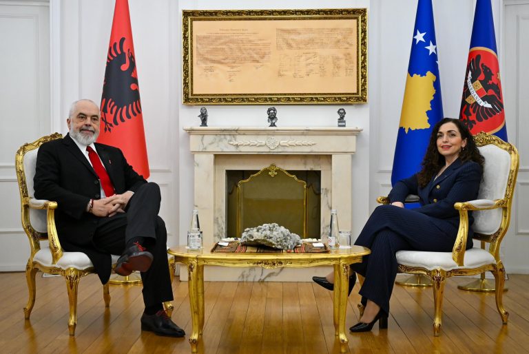 Osmani për takimin me Ramën: Kosova dhe Shqipëria janë bashkë në çdo sfidë e sukses
