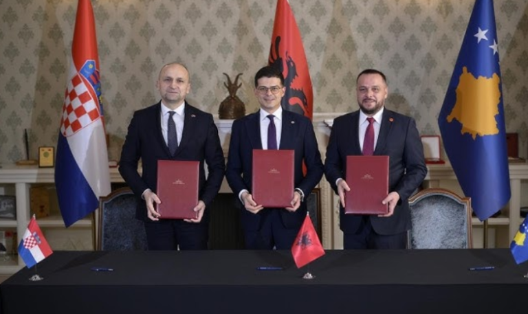 Mbahet takimi trepalësh Kosovë, Shqipëri dhe Kroaci për mbrojtjen