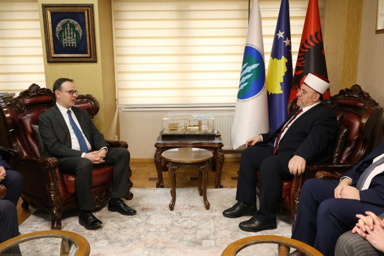 Tërnava takohet me ambasadorin turk, riafirmohet partneriteti Kosovë – Turqi
