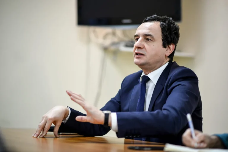 Kurti kundërshton heqjen e akcizës dhe TVSH-së për naftën