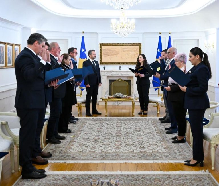 Betohen nëntë anëtarët e Komisionit Qendror Zgjedhor