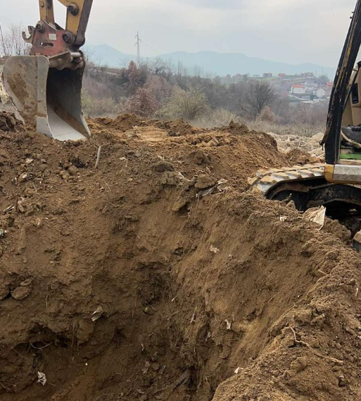 Rifillojnë gërmimet në Rahovec, gjenden mbetje mortore në Përzhinë