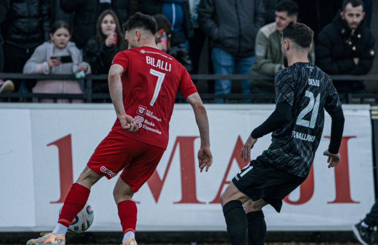 Tri ndeshje çerekfinale të Kupës në futboll zhvillohen sot, vëmendja në Suharekë