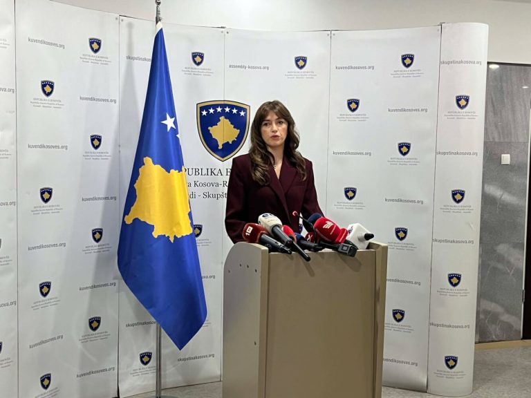 Haxhiu: E kemi pranuar agjendën legjislative nga Qeveria me diku 174 projektligje, por nuk po mund t’i trajtojmë ato