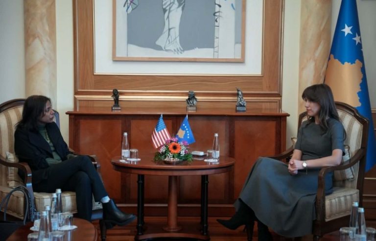 Haxhiu pret Prattipatin, flasin për zhvillimet politike