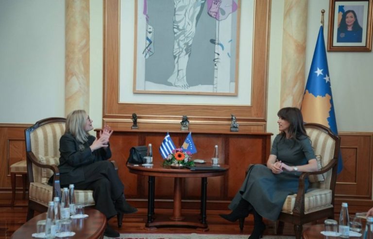 Haxhiu pret Vakalin, diskutohet thellimi i bashkëpunimit Kosovë-Greqi