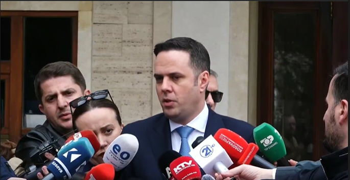Abdixhiku: Nuk kemi qëndrime refuzuese ndaj askujt, e aq më pak ndaj zonjës Osmani